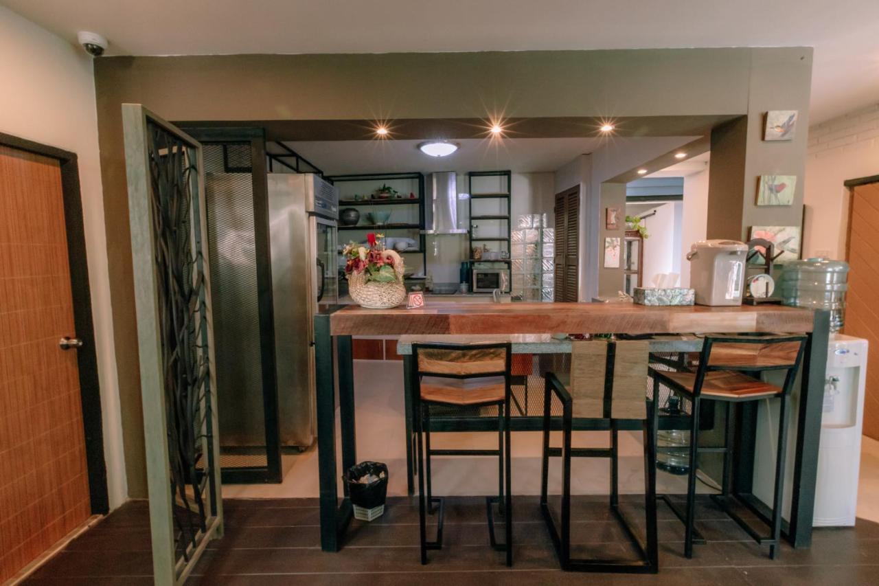 64House Hotel Чиангмай Екстериор снимка