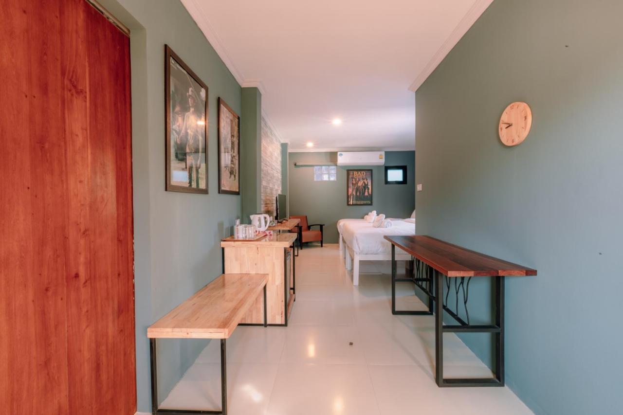 64House Hotel Чиангмай Екстериор снимка